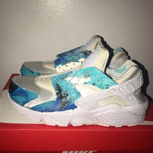 CUSTOM BLUE HUARACHE NIKE SNEAKERS - Picture 1 of 4